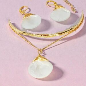 Gold Necklace Earring Set Mother of Pearl Wire Wrapped Charms Mermaidcore Beachy